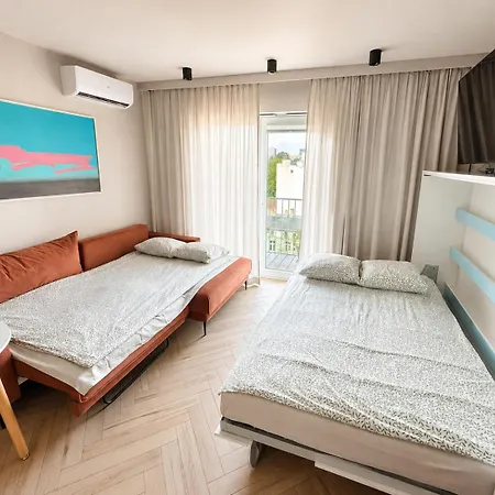 Appartement Chill In - Modern With Ac & Private Sleeping Area