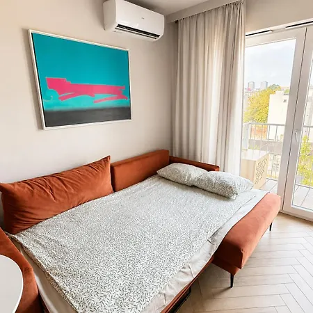 Chill In - Modern With Ac & Private Sleeping Area Appartement Łódź